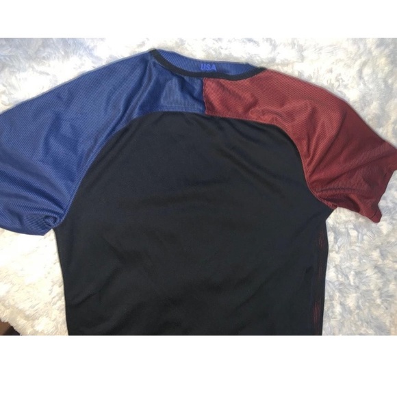 NEW Nike USA Jersey - Picture 2 of 2